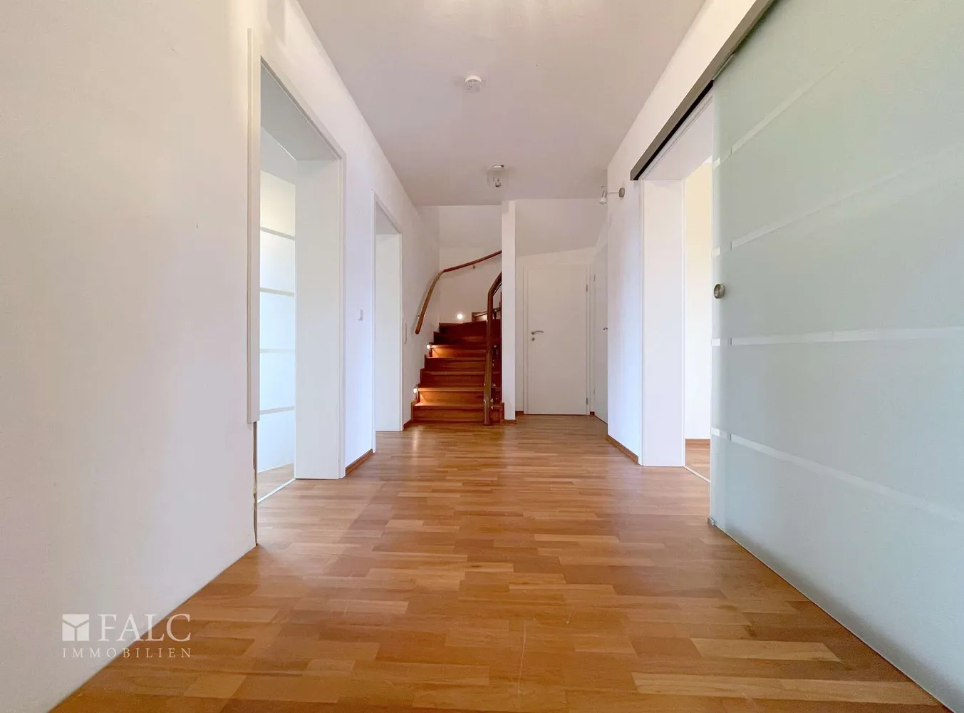 4 Zimmer Wohnung mit 158 m² in Troisdorf – Bild 3