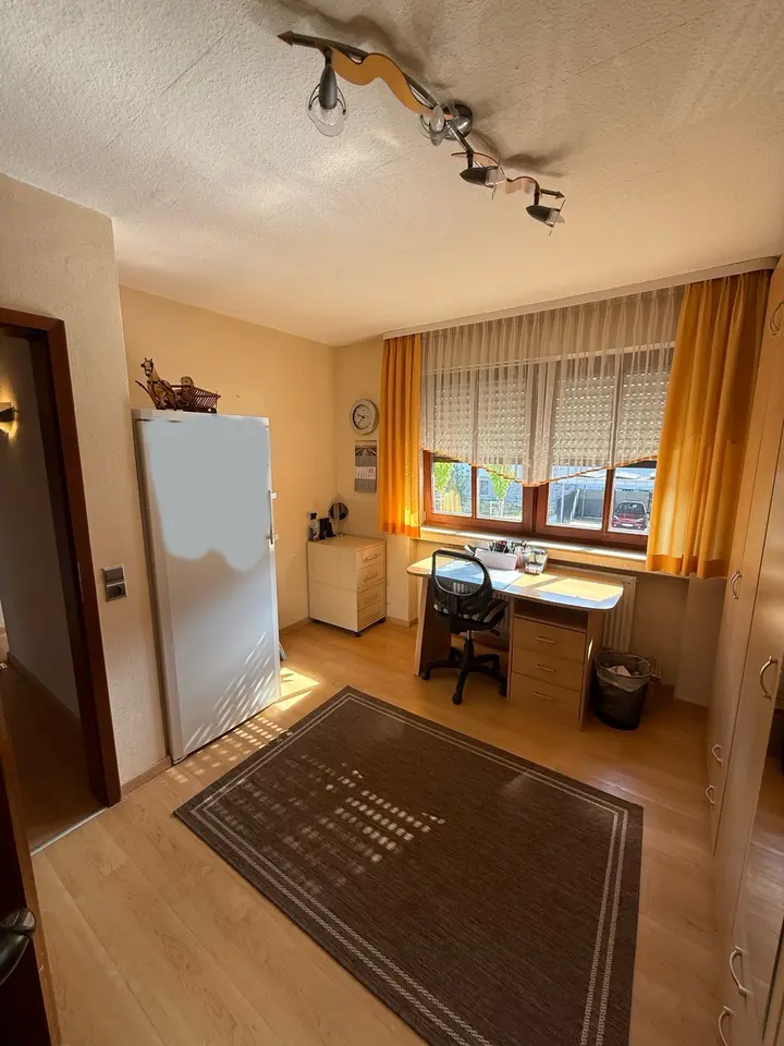 5 Zimmer Wohnung mit 95 m² in Würzburg – Bild 8