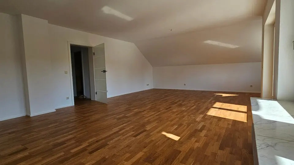 4 Zimmer Wohnung mit 127 m² in Königswinter – Bild 2