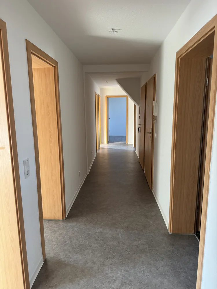 5 Zimmer Wohnung mit 105 m² in Merseburg – Bild 2