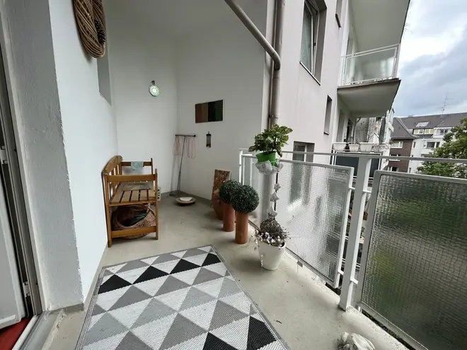 2 Zimmer Wohnung mit 91 m² in Düsseldorf – Bild 9