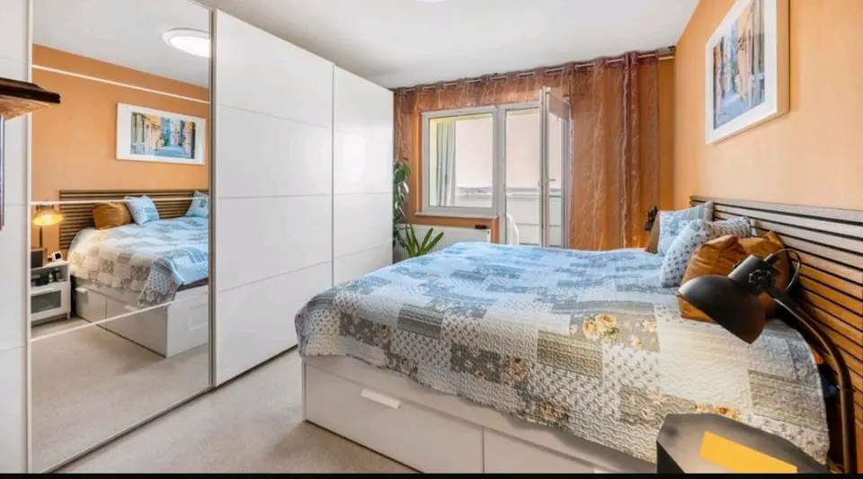 4 Zimmer Wohnung mit 124 m² in Neubrandenburg – Bild 1
