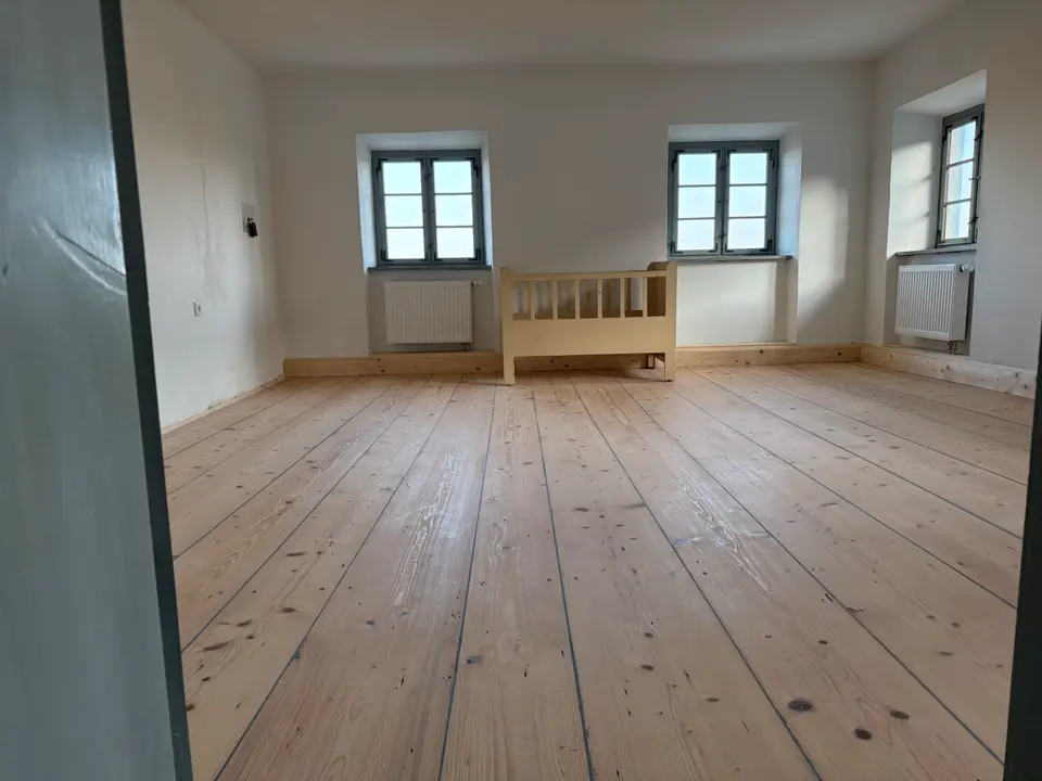 6 Zimmer Haus mit 210 m² in Landshut – Bild 2