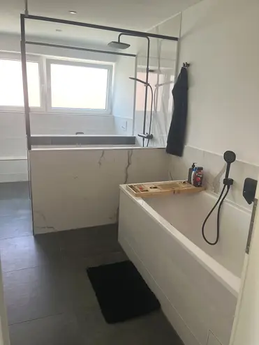6 Zimmer Wohnung mit 200 m² in Lübeck – Bild 8