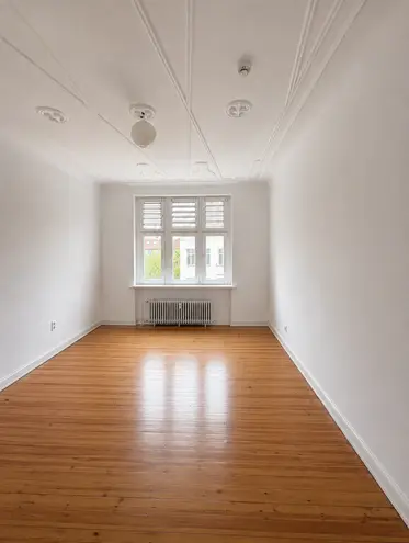 2 Zimmer Wohnung mit 76 m² in Berlin – Bild 2