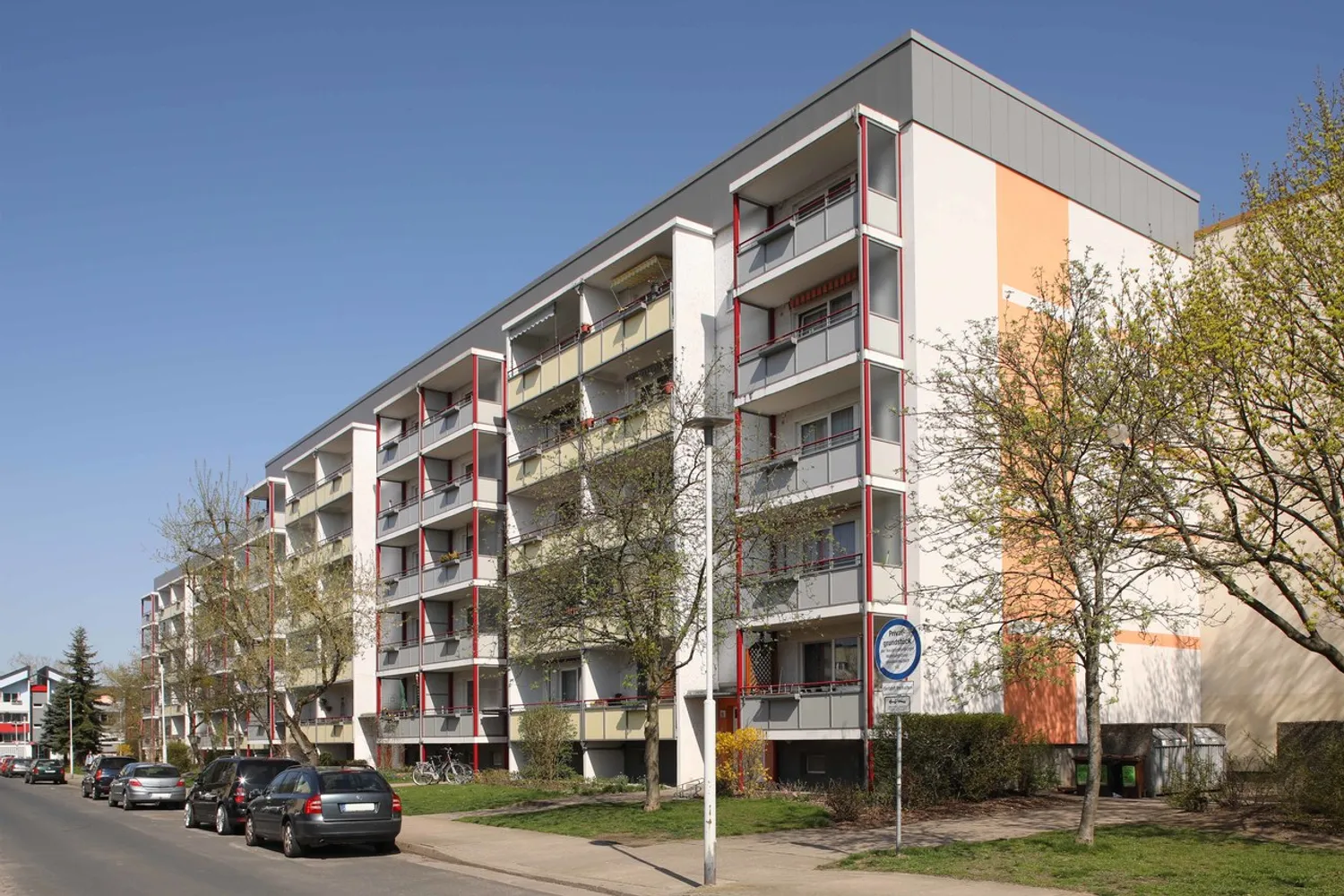 2 Zimmer Wohnung mit 48 m² in Neubrandenburg – Bild 1