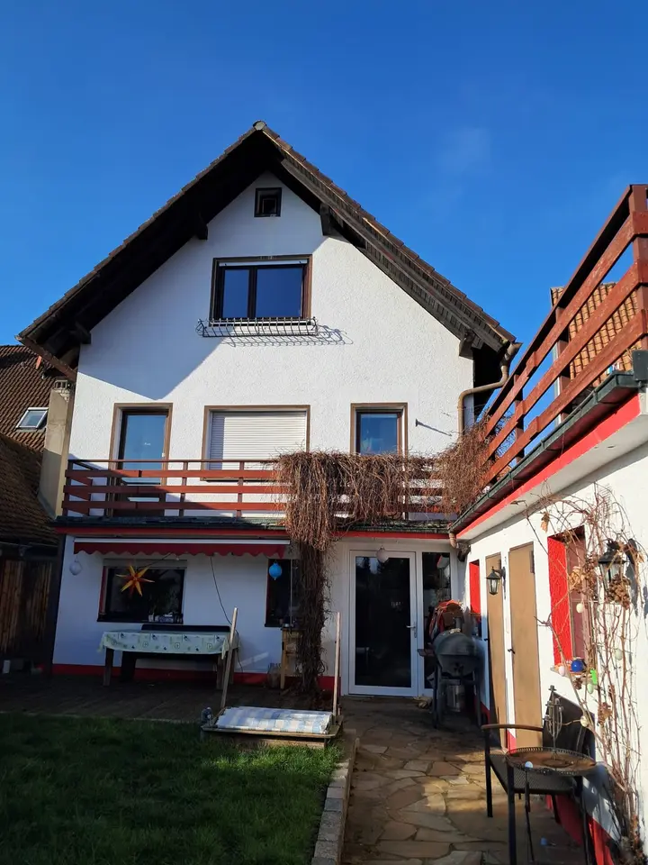 8 Zimmer Haus mit 240 m² in Erlangen – Bild 4
