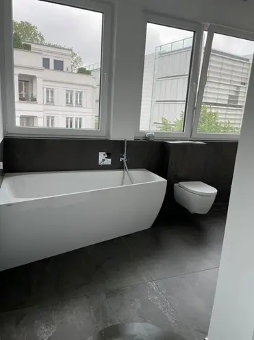 4 Zimmer Wohnung mit 144 m² in Düsseldorf – Bild 3