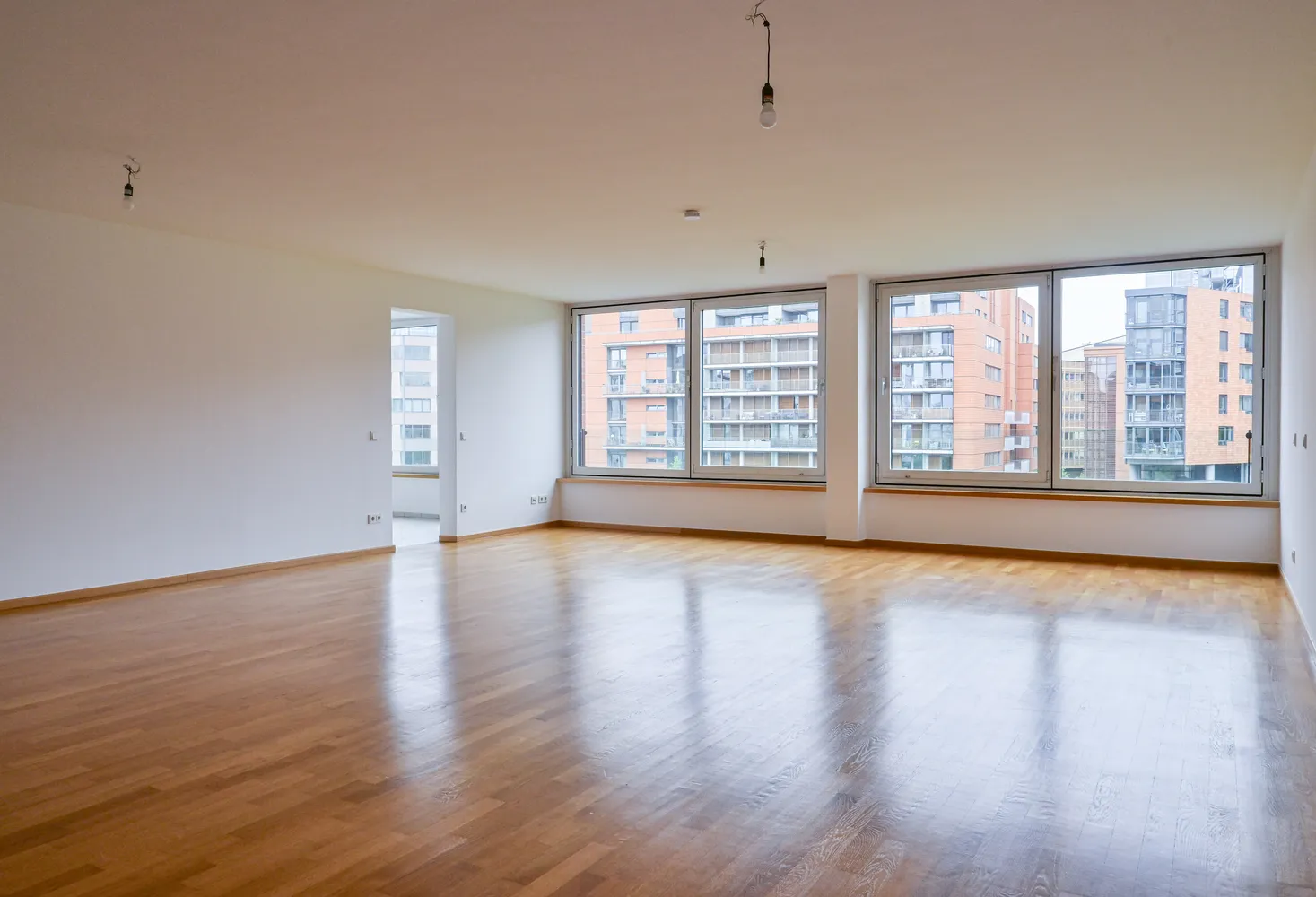 5 Zimmer Wohnung mit 216 m² in Berlin – Bild 2