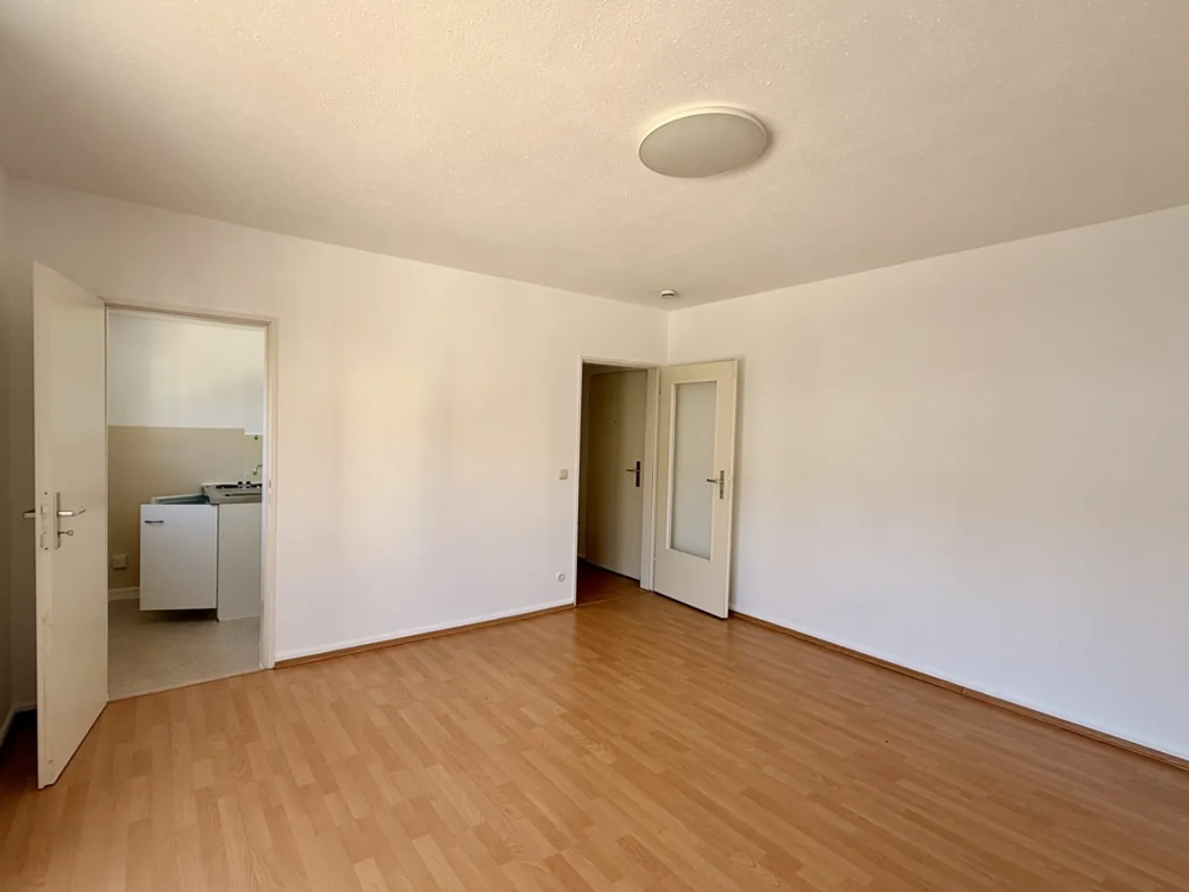 1 Zimmer Wohnung mit 30 m² in Frankfurt am Main – Bild 2