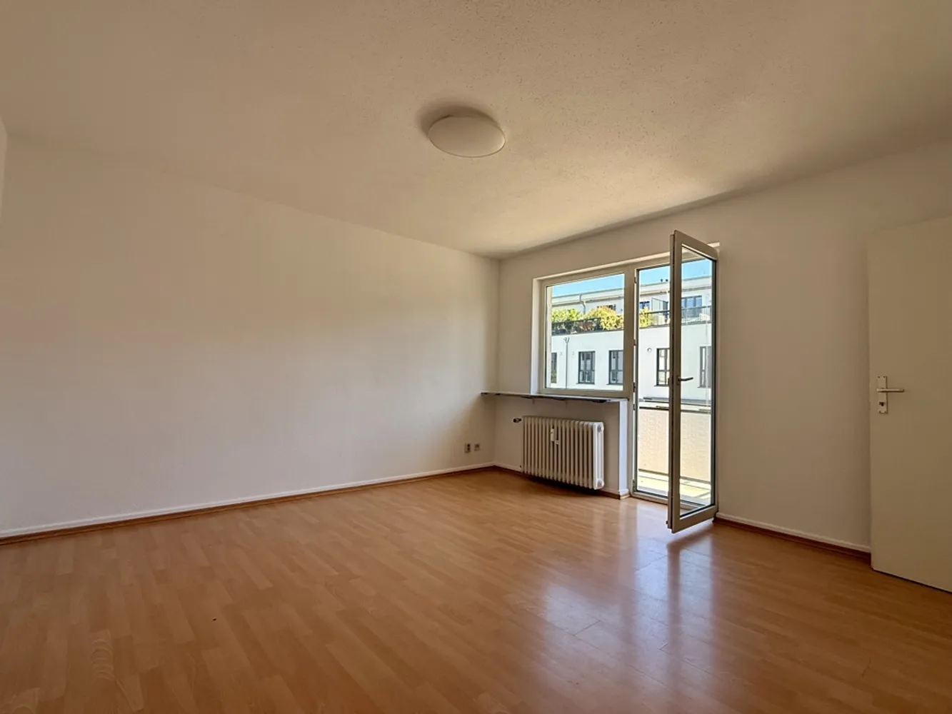 1 Zimmer Wohnung mit 30 m² in Frankfurt am Main – Bild 7
