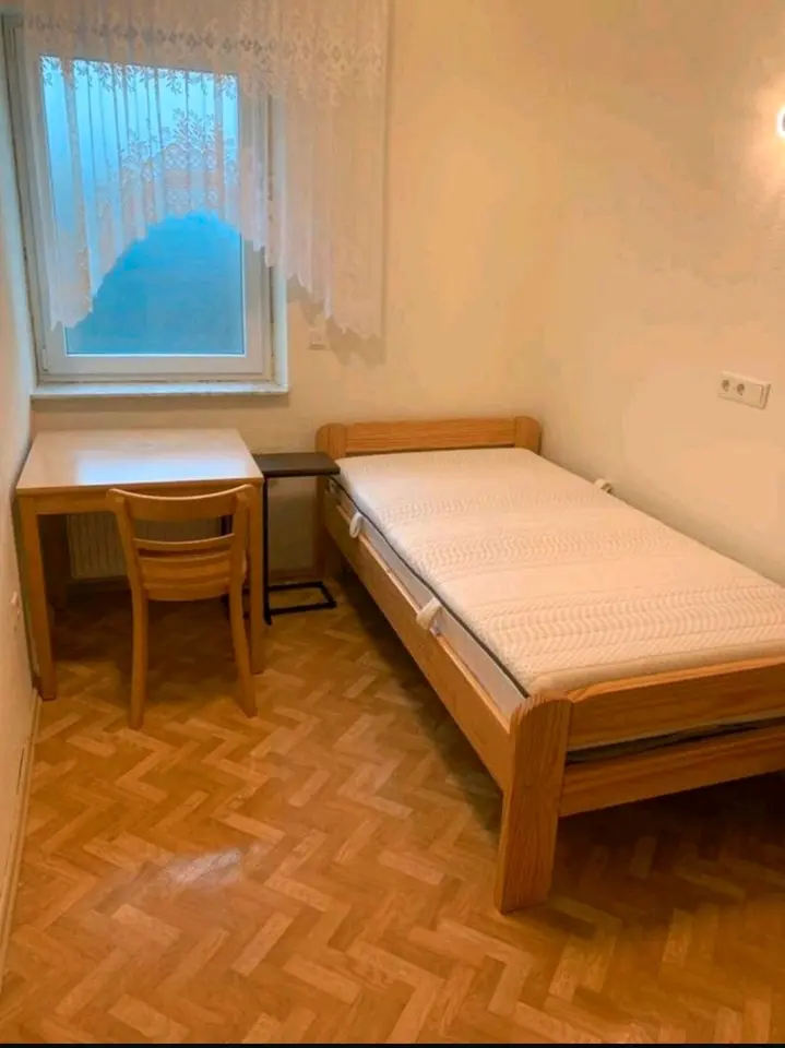 WG-Zimmer mit 80 m² in Detmold – Bild 3