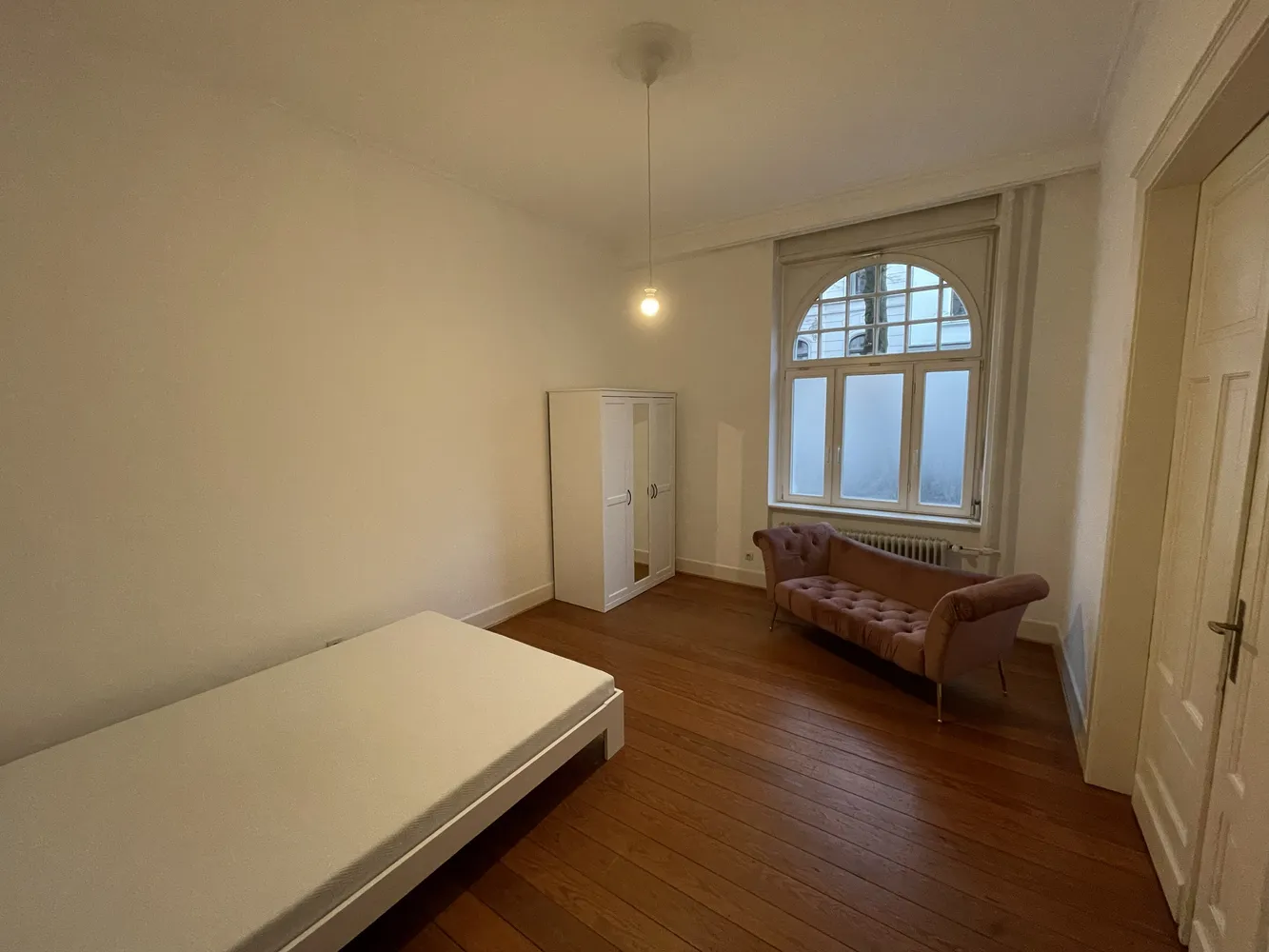 2 Zimmer Wohnung mit 45 m² in Bonn – Bild 4