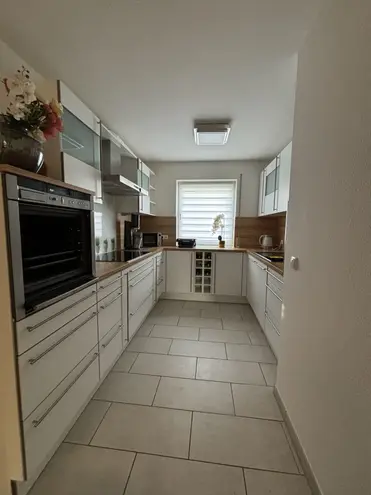 3 Zimmer Wohnung mit 89 m² in Frankfurt am Main – Bild 3