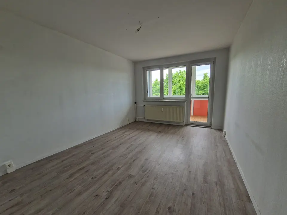 3 Zimmer Wohnung mit 61 m² in Neubrandenburg – Bild 1