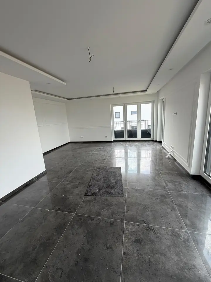5 Zimmer Wohnung mit 142 m² in Hanau – Bild 2