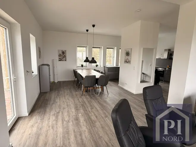 5 Zimmer Wohnung mit 138 m² in Kiel – Bild 1