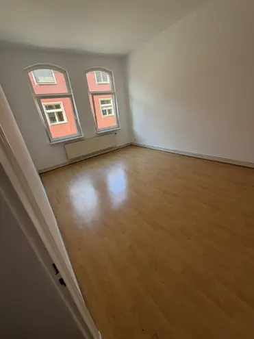 4 Zimmer Wohnung mit 105 m² in Hannover – Bild 2