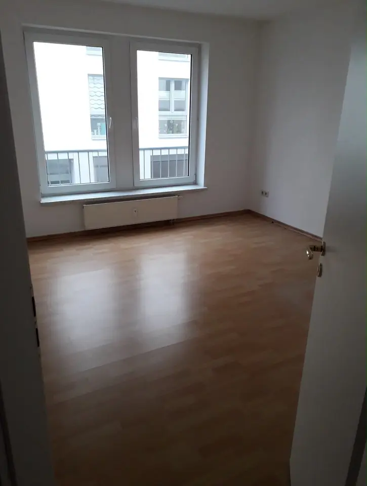 3 Zimmer Wohnung mit 71 m² in Schwerin – Bild 1