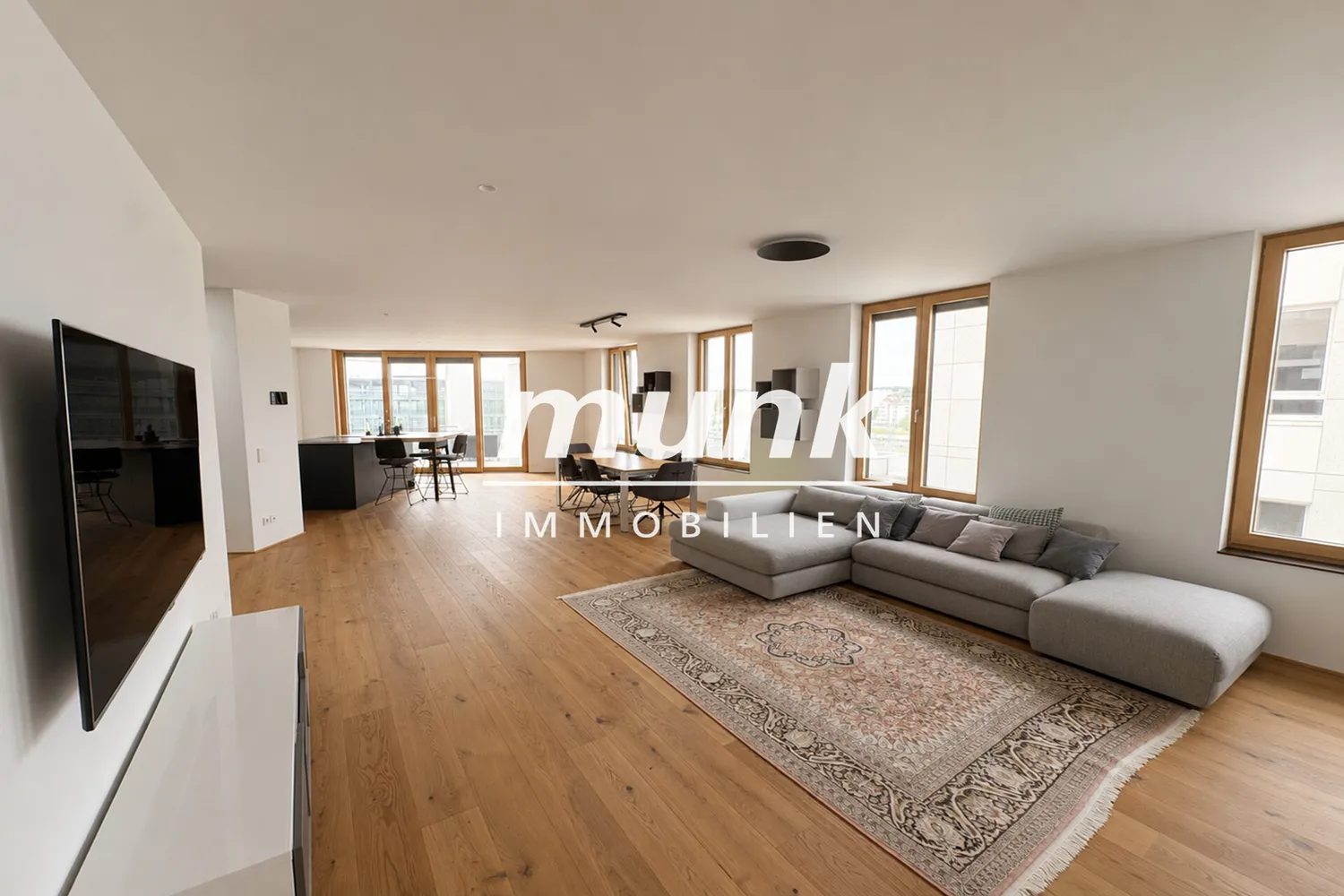 4 Zimmer Wohnung mit 172 m² in Ulm – Bild 1