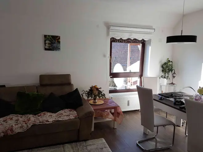 4 Zimmer Wohnung mit 90 m² in Augsburg – Bild 2