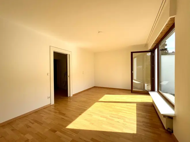 6 Zimmer Haus mit 122 m² in München – Bild 2