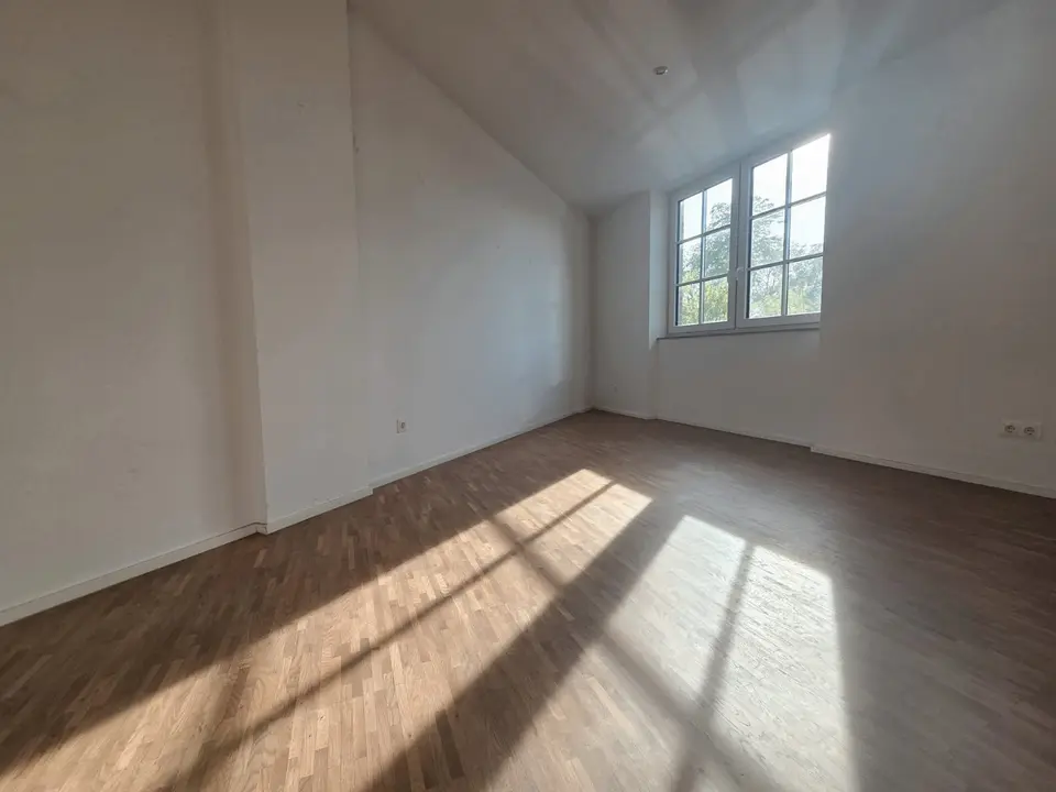 4 Zimmer Wohnung mit 118 m² in Magdeburg – Bild 3