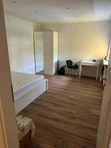 WG-Zimmer mit 10 m² in München – Bild 2