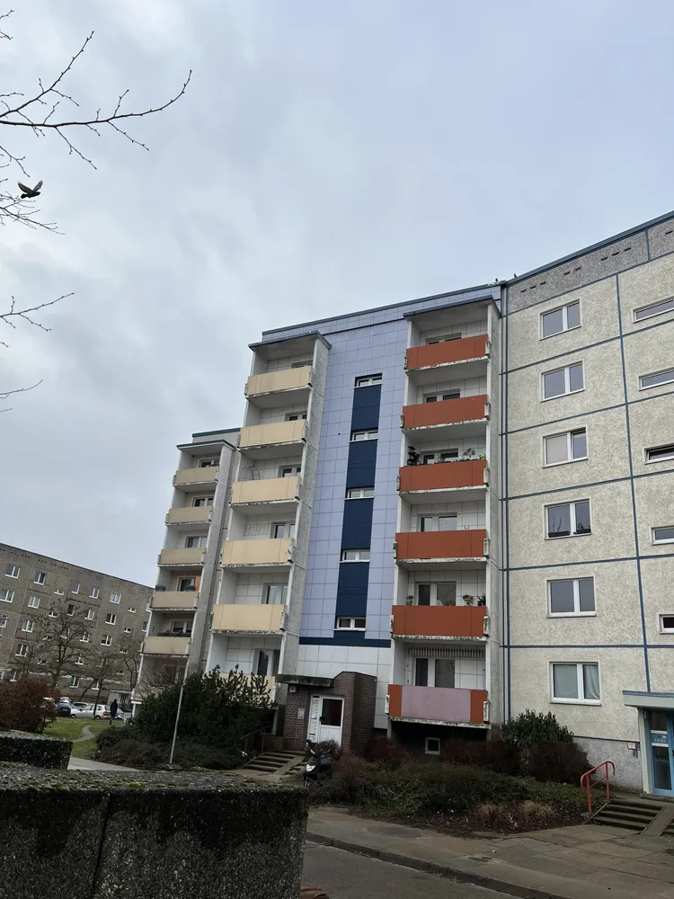 3 Zimmer Wohnung mit 62 m² in Neubrandenburg – Bild 2