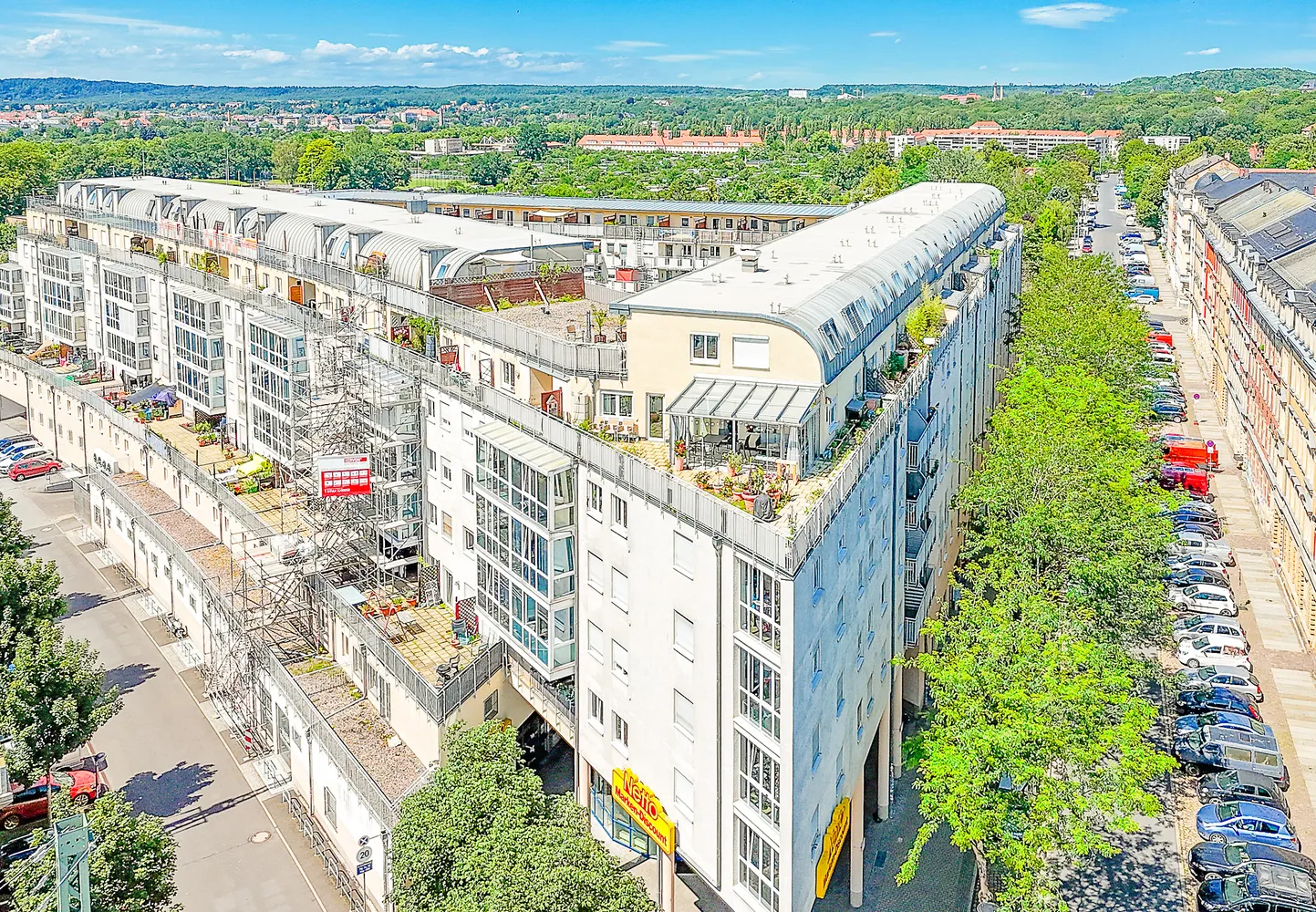 4 Zimmer Wohnung mit 107 m² in Dresden – Bild 1