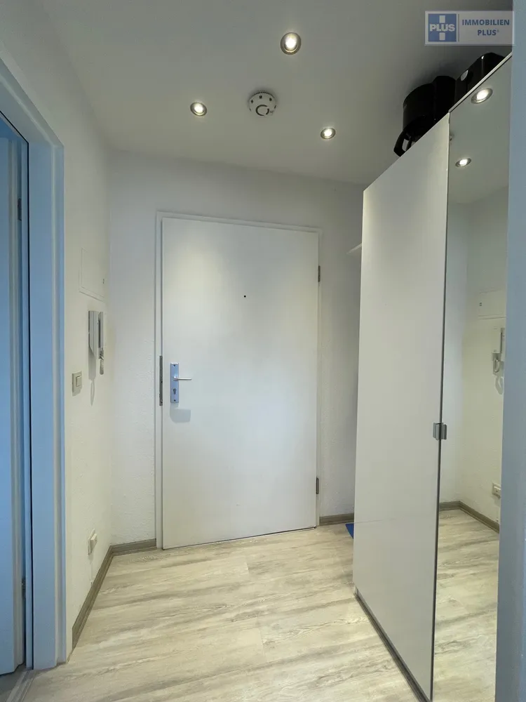 1 Zimmer Wohnung mit 25 m² in Homburg – Bild 2