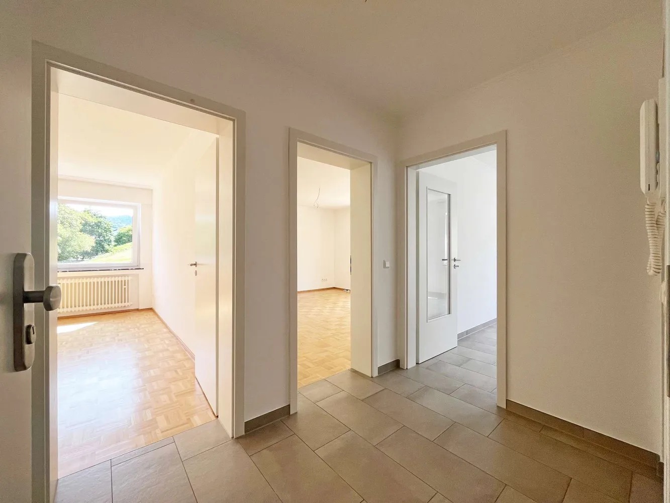 2 Zimmer Wohnung mit 68 m² in Baden-Baden – Bild 2