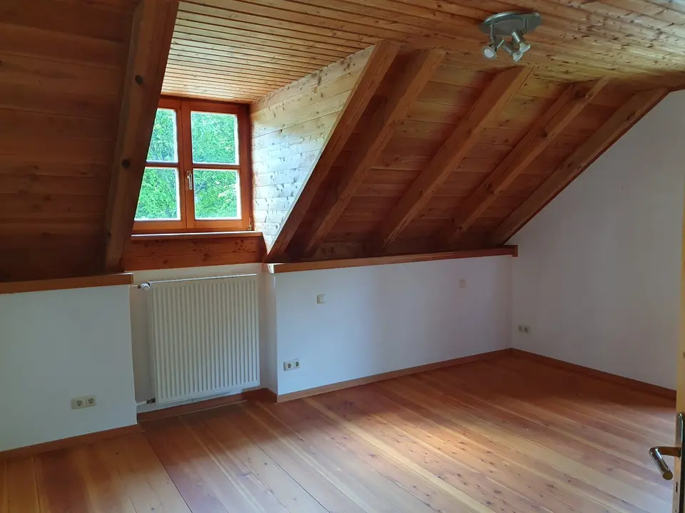 WG-Zimmer mit 80 m² in Landshut – Bild 1