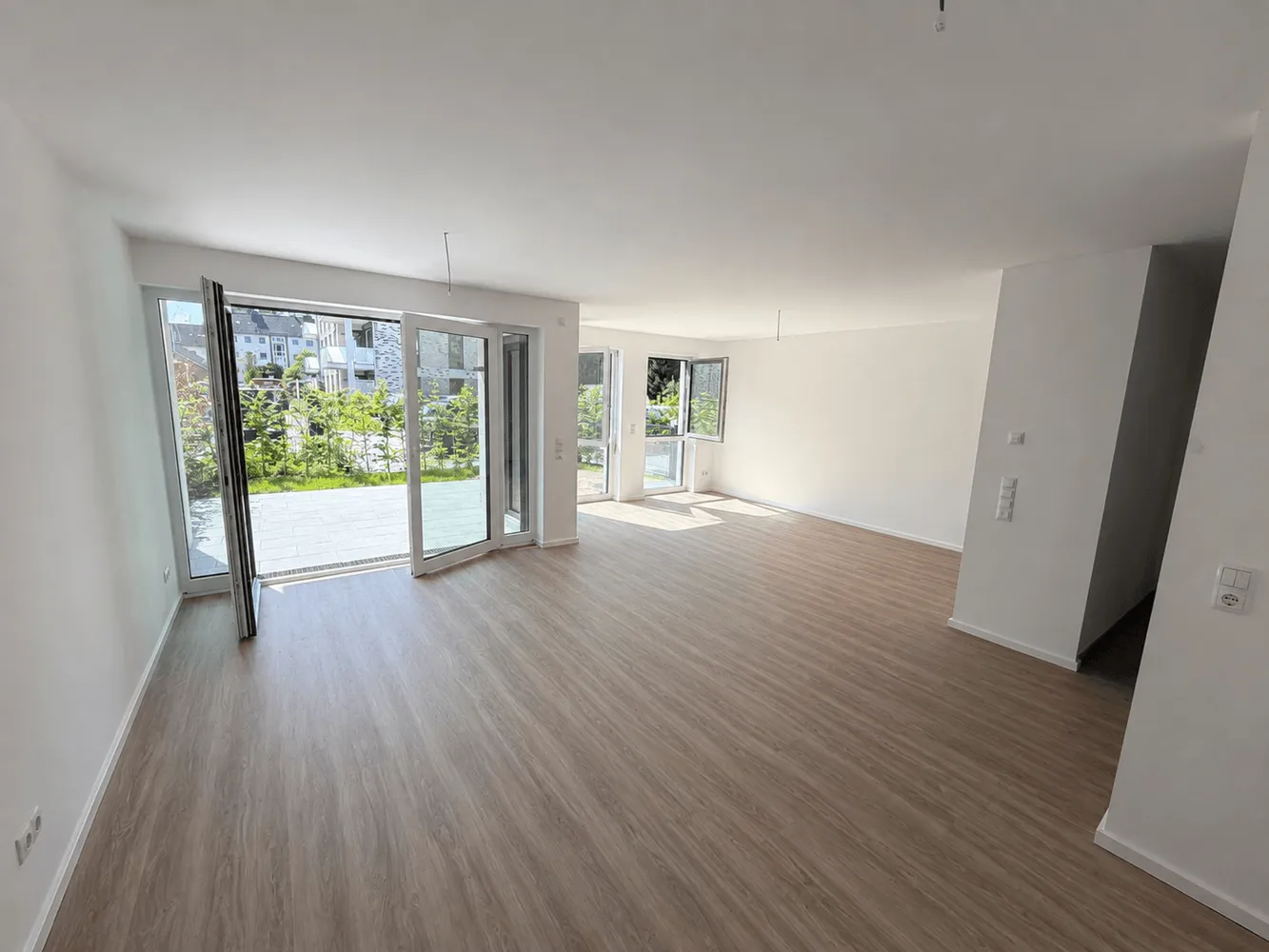 2 Zimmer Wohnung mit 90 m² in Lübeck – Bild 2