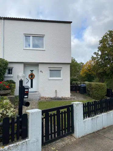 6 Zimmer Haus mit 130 m² in Böblingen – Bild 1