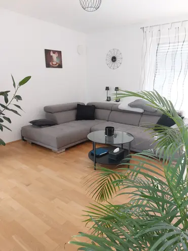 2 Zimmer Wohnung mit 74 m² in Regensburg – Bild 1