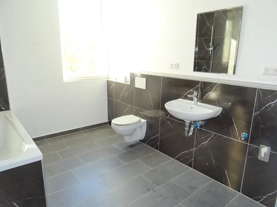4 Zimmer Wohnung mit 120 m² in Zwickau – Bild 4