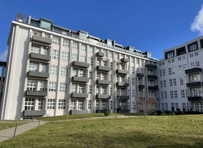 3 Zimmer Wohnung mit 98 m² in Magdeburg – Bild 1
