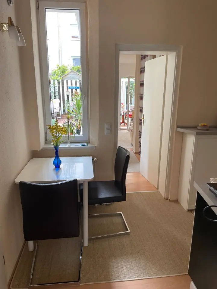 14 Zimmer Wohnung mit 52 m² in Rostock – Bild 4