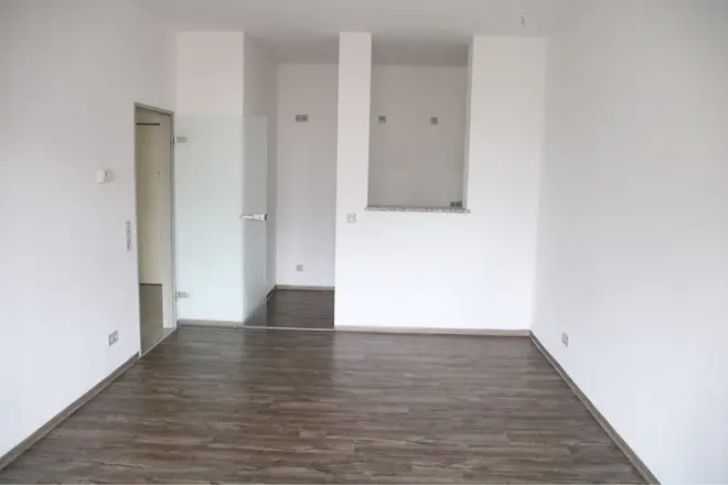 2 Zimmer Wohnung mit 93 m² in Saarbrücken – Bild 3