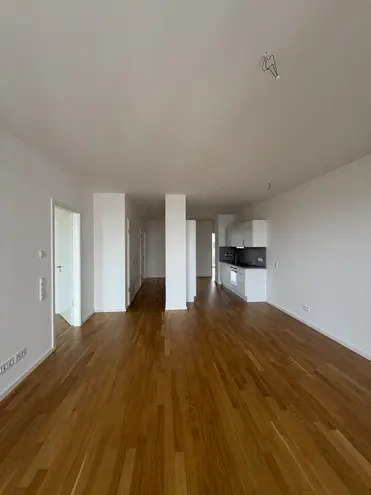 7 Zimmer Wohnung mit 119 m² in Dresden – Bild 1