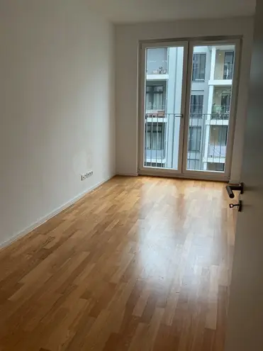 4 Zimmer Wohnung mit 96 m² in Berlin – Bild 1