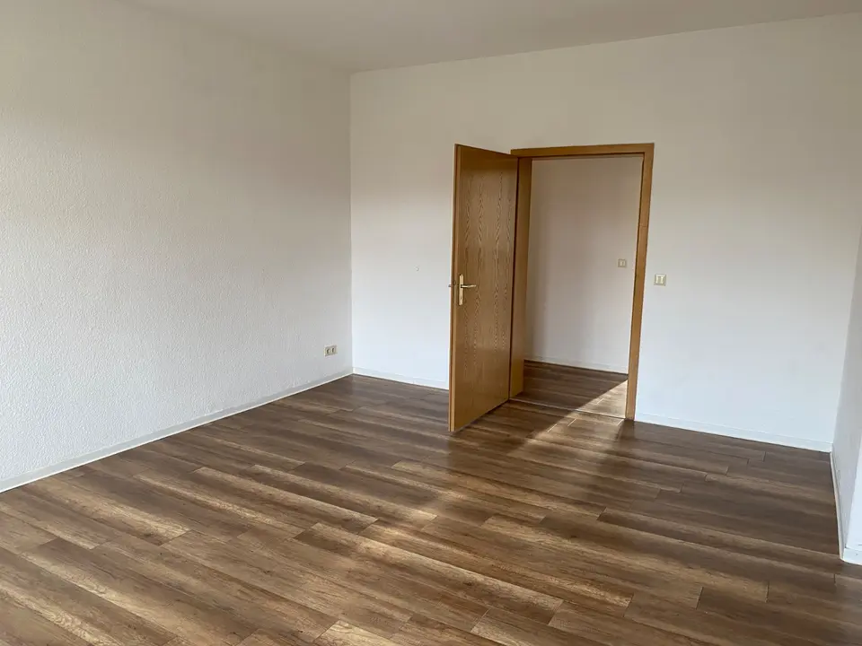3 Zimmer Wohnung mit 80 m² in Frankfurt (Oder) – Bild 2