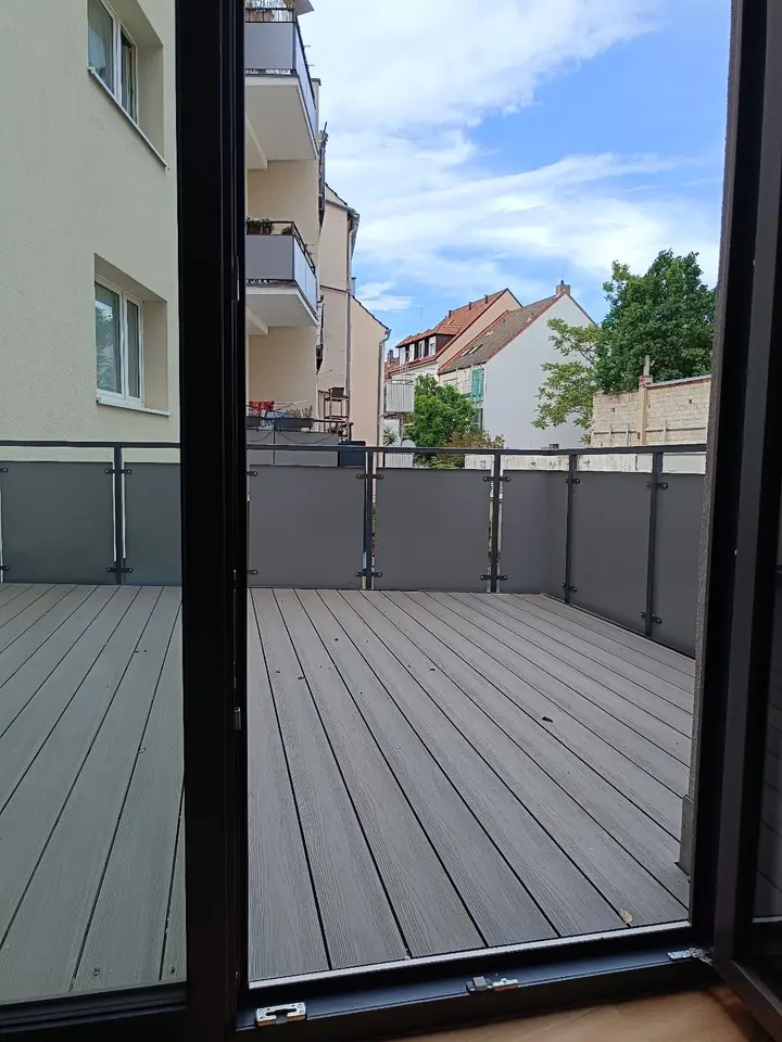 2 Zimmer Wohnung mit 90 m² in Würzburg – Bild 3