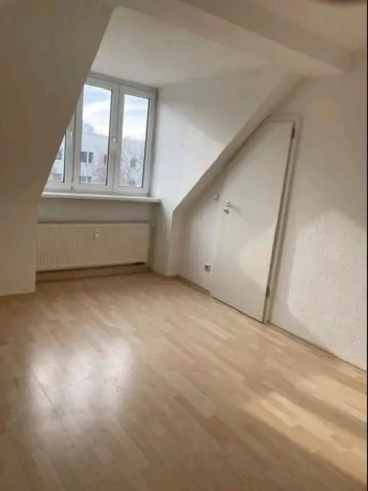2 Zimmer Wohnung mit 67 m² in Erfurt – Bild 2