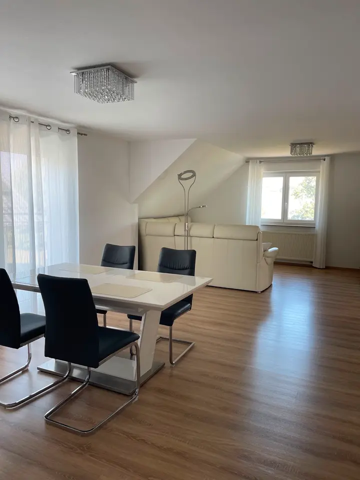 3 Zimmer Wohnung mit 90 m² in Friedrichshafen – Bild 1