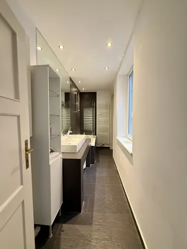 5 Zimmer Wohnung mit 147 m² in Wiesbaden – Bild 12