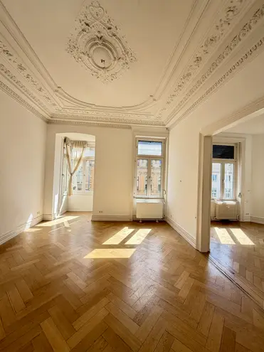5 Zimmer Wohnung mit 147 m² in Wiesbaden – Bild 2