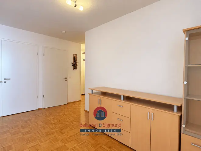 4 Zimmer Wohnung mit 95 m² in Krefeld – Bild 1