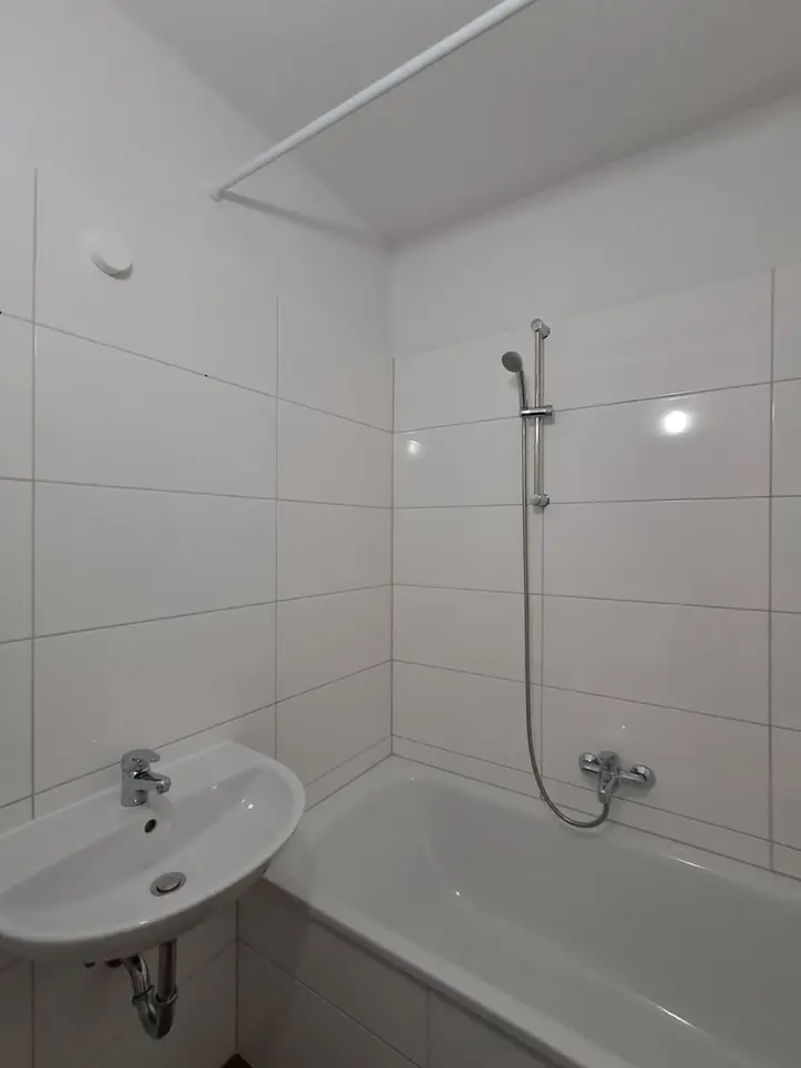 2 Zimmer Wohnung mit 36 m² in Bremerhaven – Bild 6